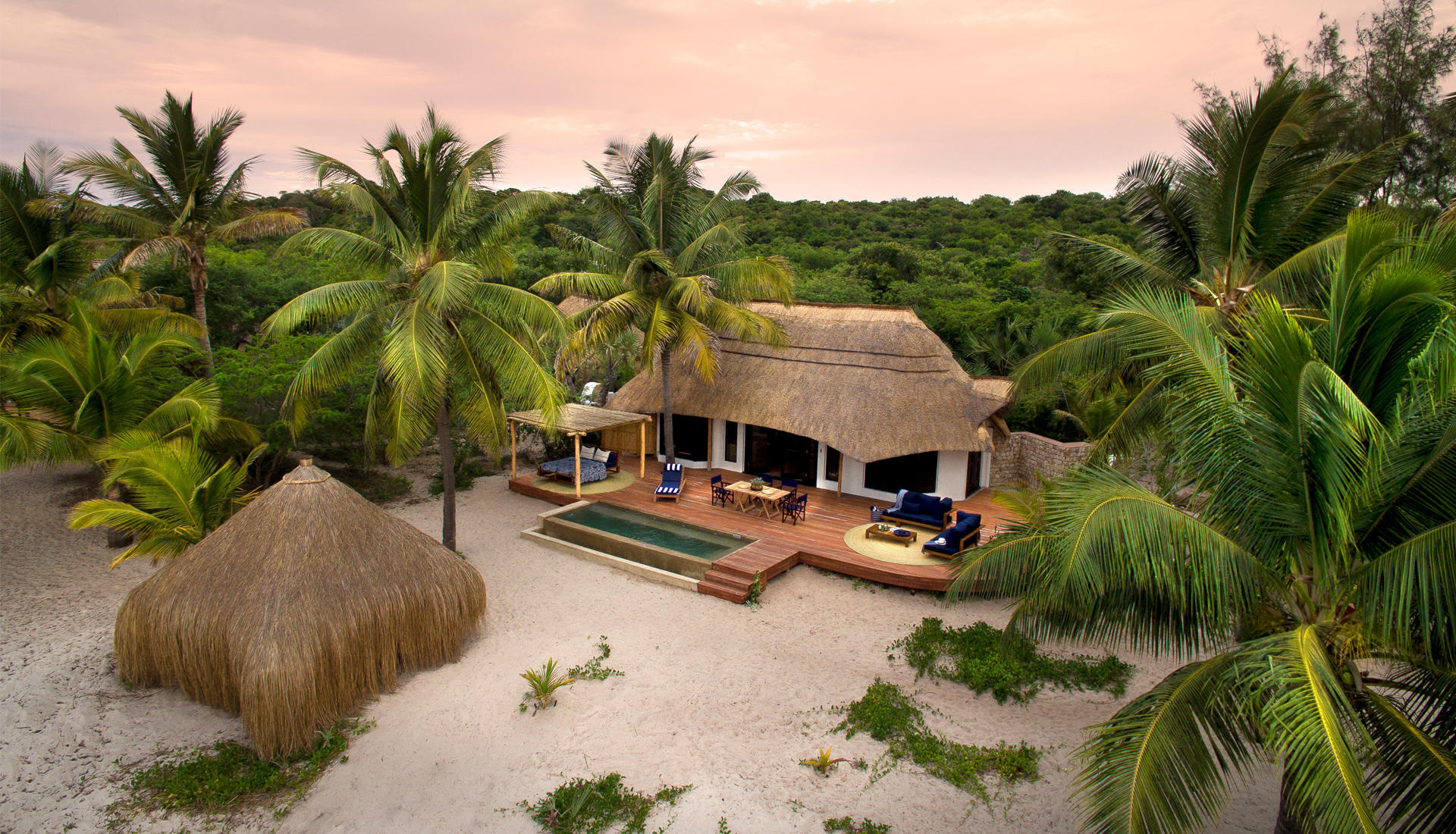 Benguerra Island ocean-facing villa setting