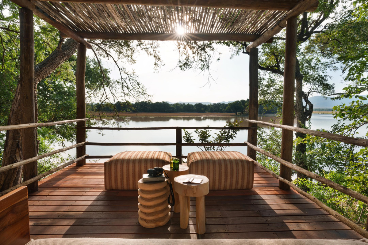 Quiet safari camp atmosphere at Chindeni