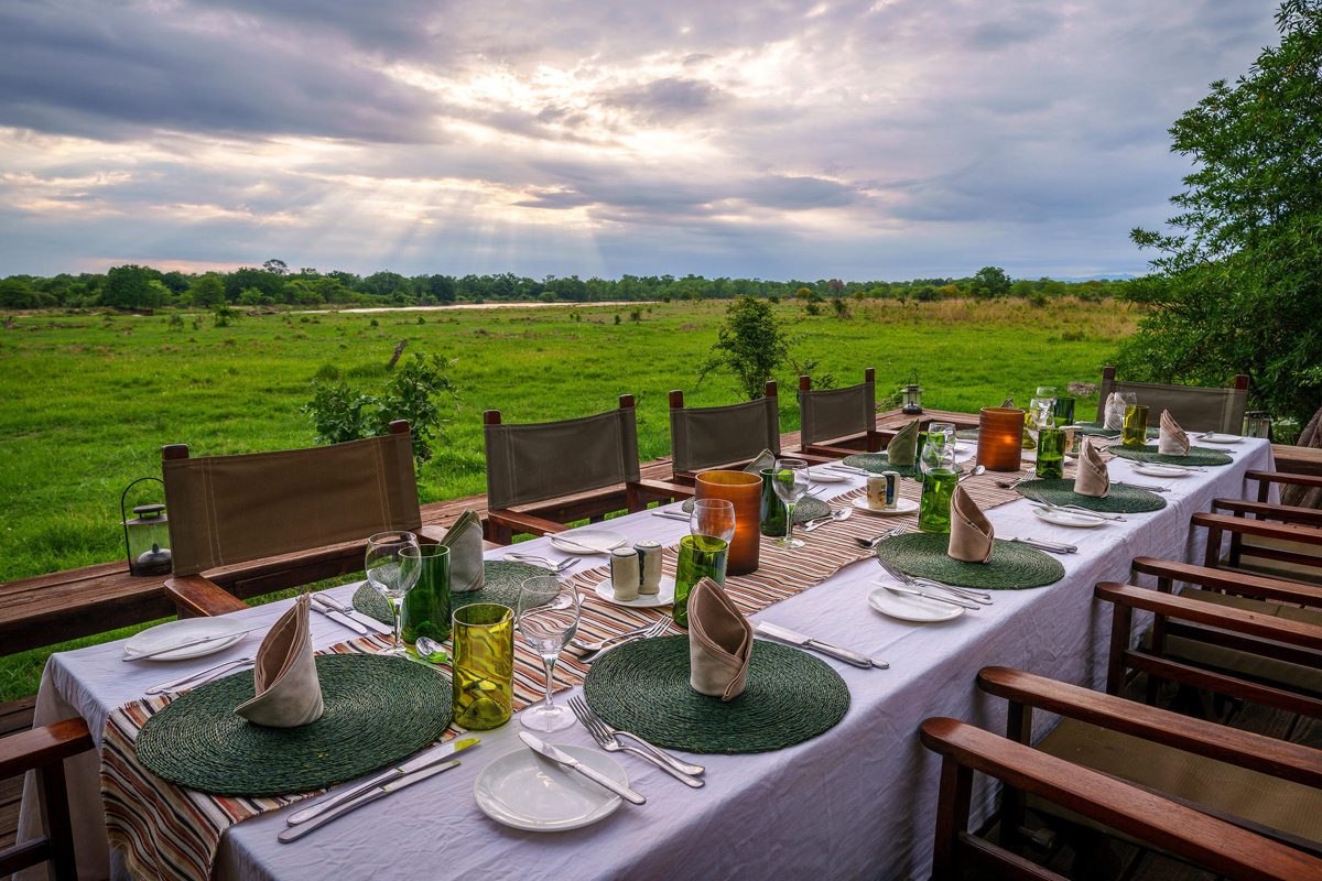 Immersive wilderness setting at Zungulila