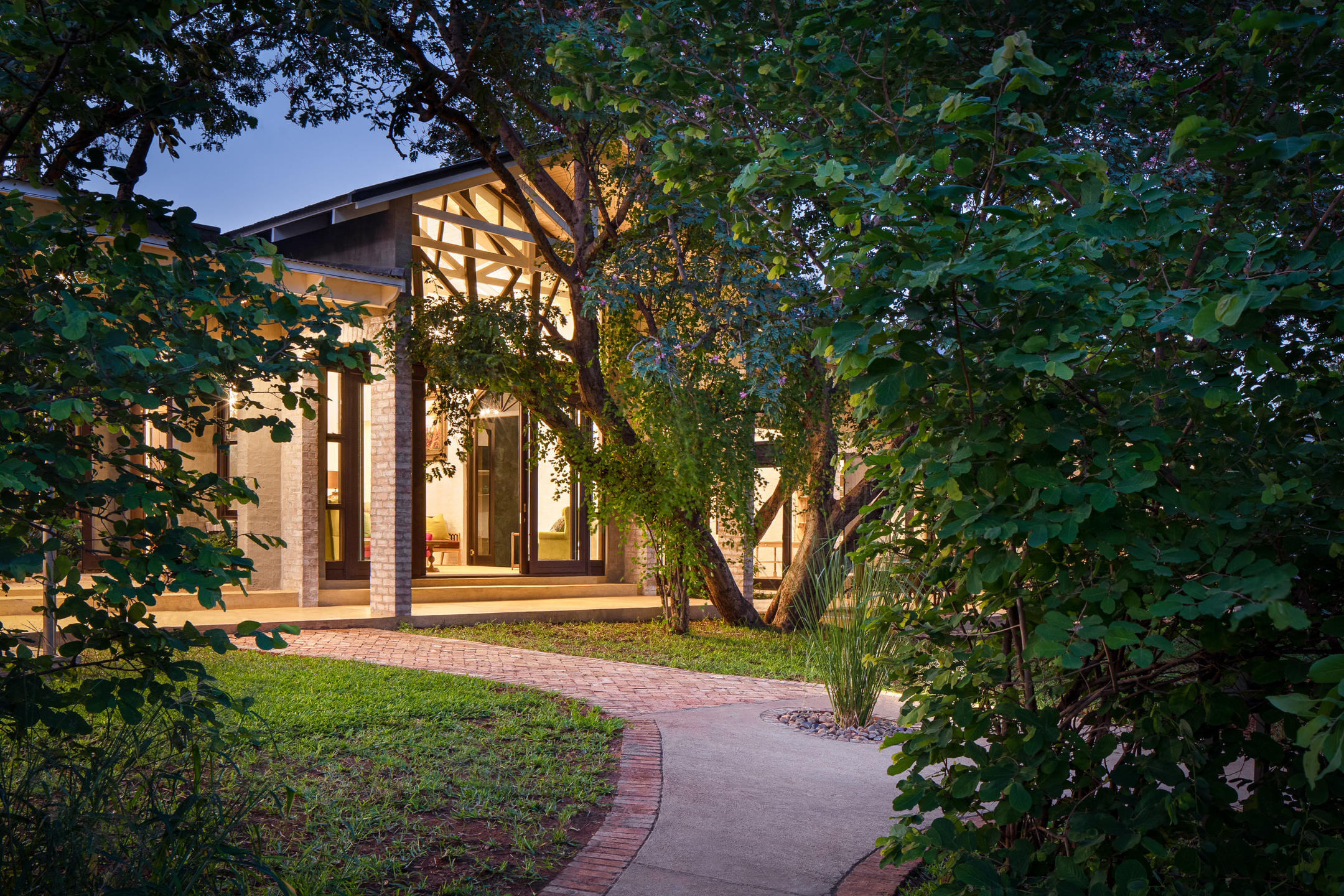 Mbano Manor exterior in the forest
